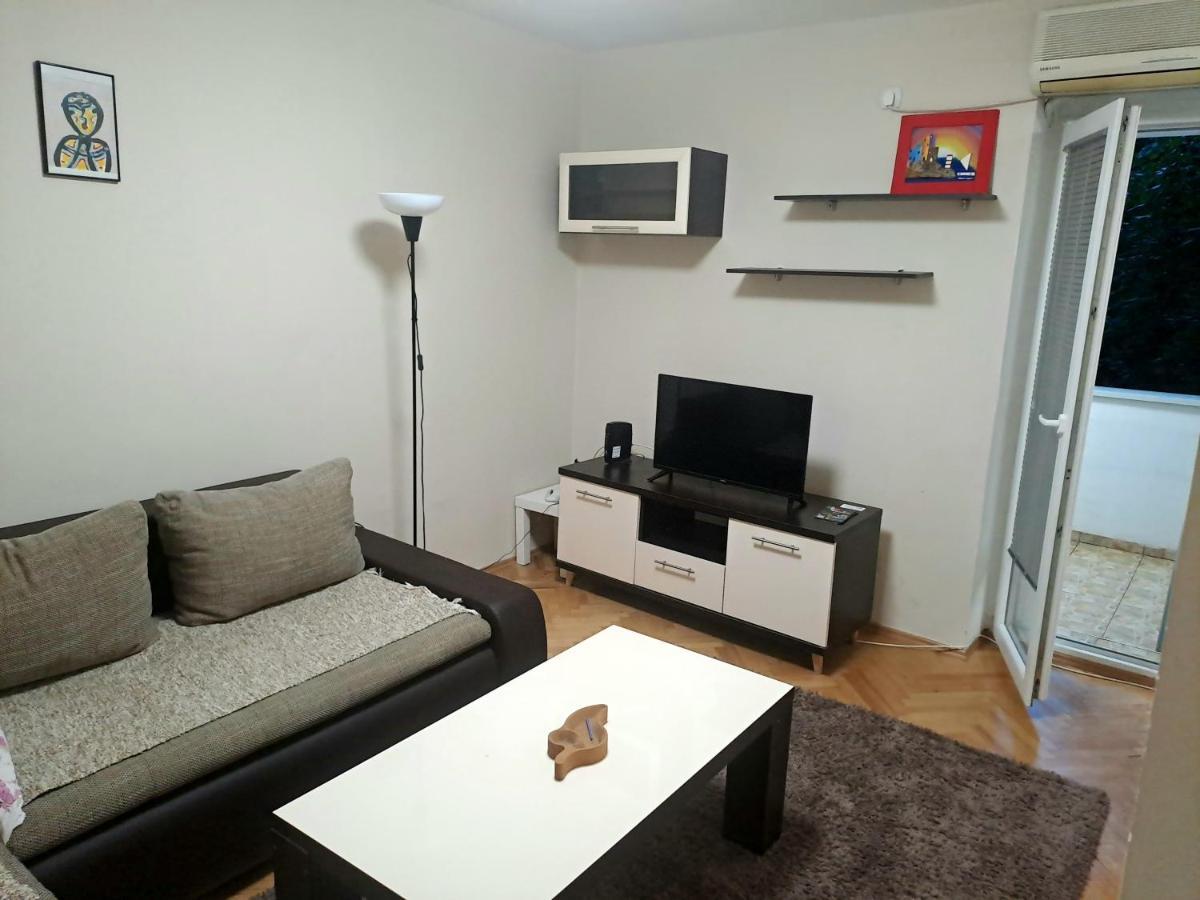 Mim'S Apartment 스코페 외부 사진